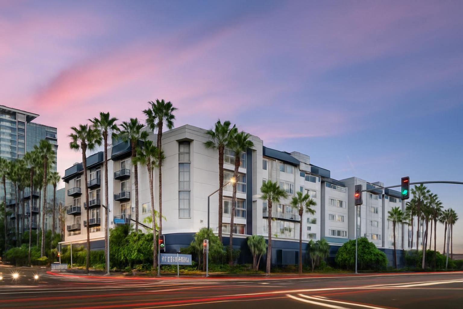 Elegant By The Ocean - Mdr Prime With Pool, Hot Tub & Gym Access - By Del Rey Apartment *